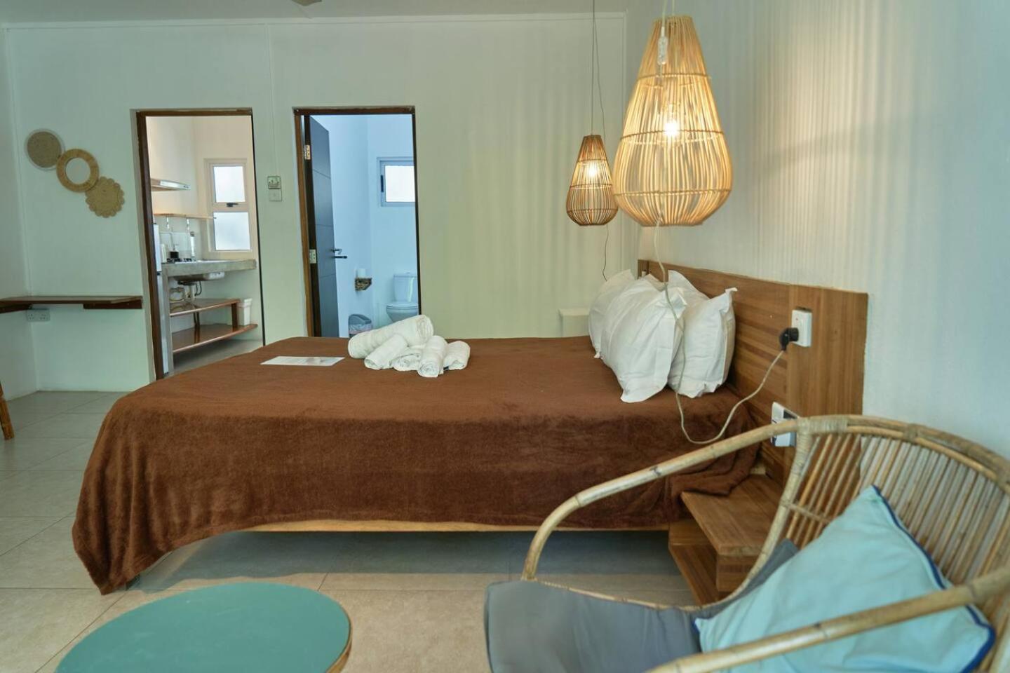Loukaz -Entire Rental Units W Panoramic Rooftop Coteau Raffin Екстер'єр фото