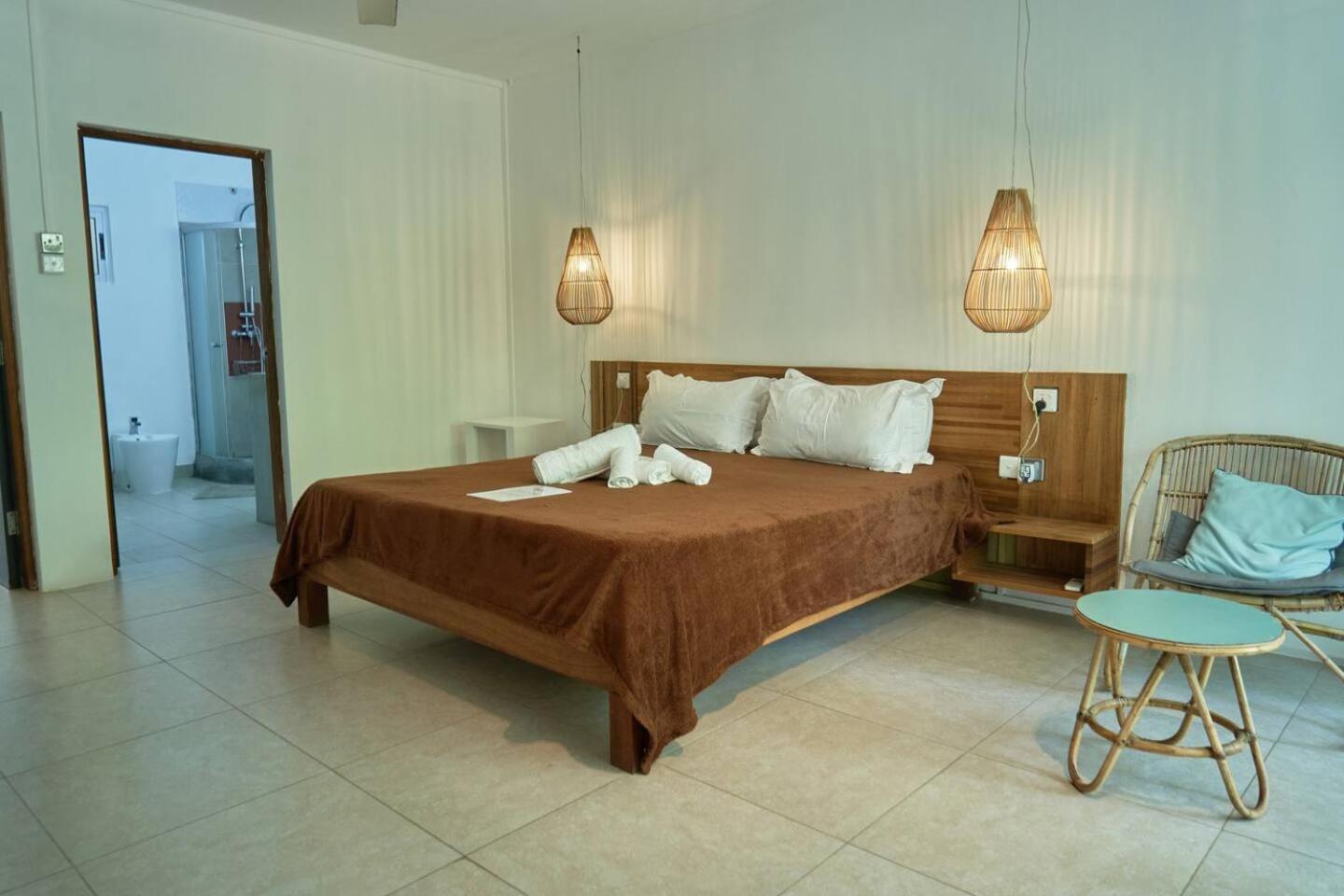 Loukaz -Entire Rental Units W Panoramic Rooftop Coteau Raffin Екстер'єр фото