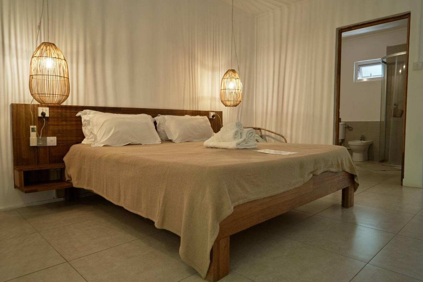 Loukaz -Entire Rental Units W Panoramic Rooftop Coteau Raffin Екстер'єр фото